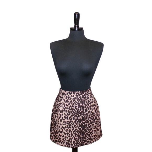 Kittenish Leopard Print Mini Skirt Animal Print Size M - Picture 1 of 4